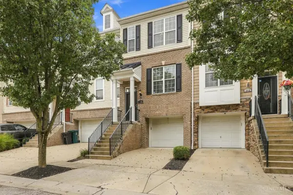 2418 Bluffcrest Lane, Cincinnati, OH 45238