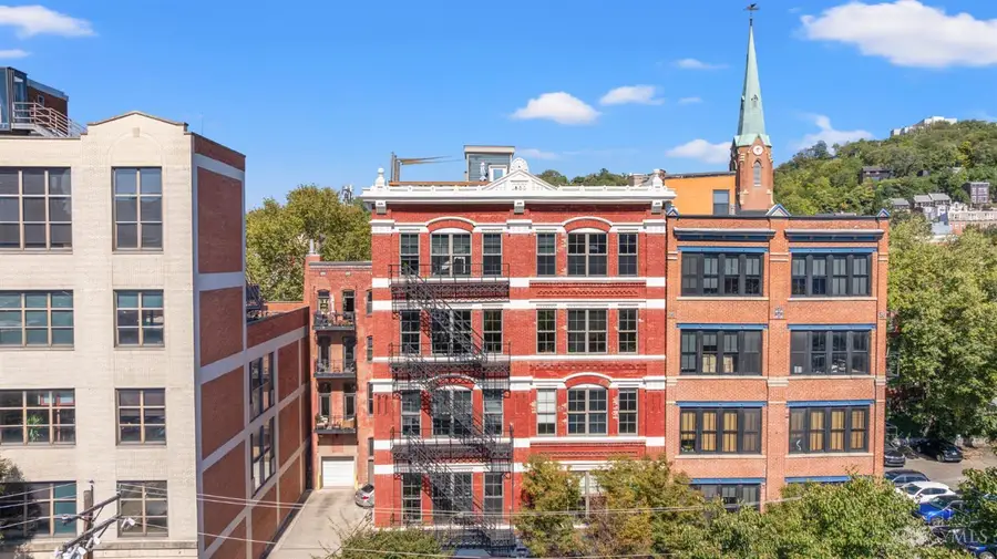 214 E Fourteenth Street #4A, Cincinnati, OH 45202 - #2