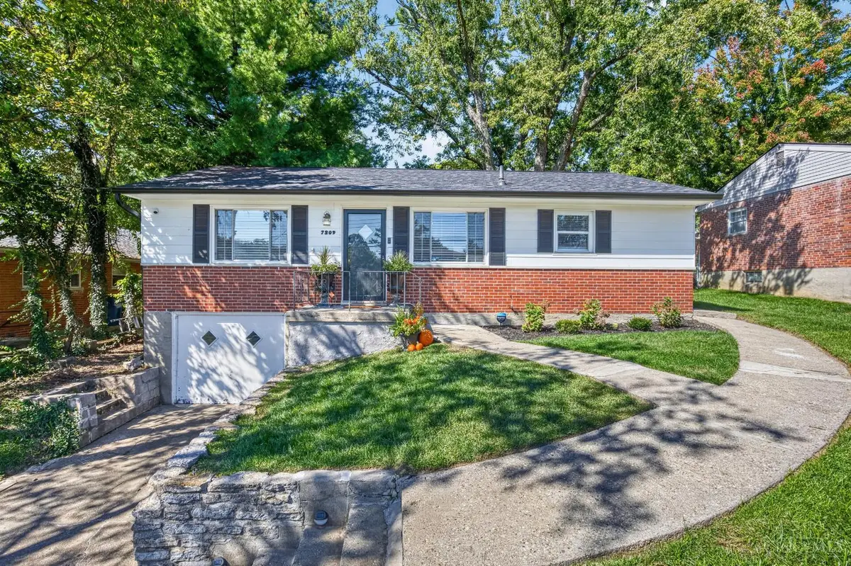 7209 Longfield Drive, Madeira, OH 45243 - #1