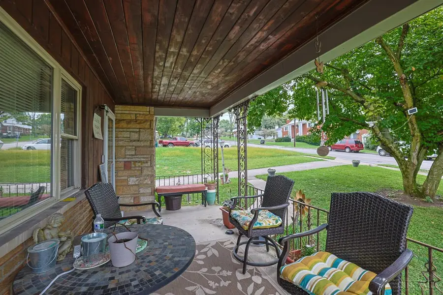 2865 Lafeuille Avenue, Cincinnati, OH 45211 - #3