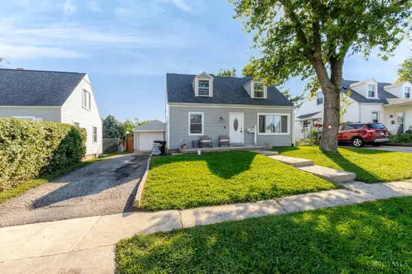 2014 W Bataan Drive, Kettering, OH 45420
