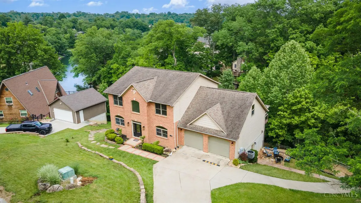 1753 E Cove Circle, Lawrenceburg, IN 47025 - #1
