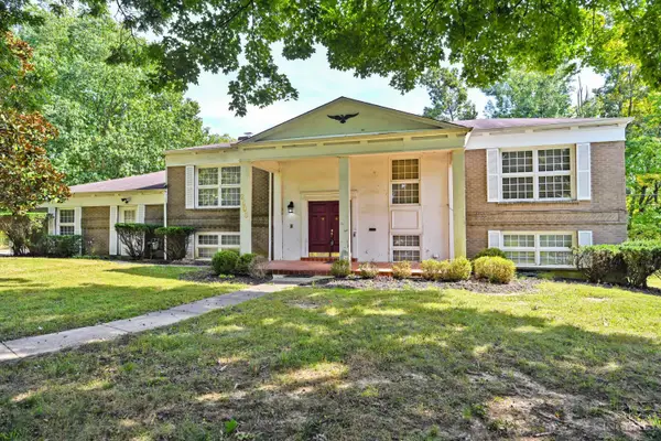 2505 Twigwood Lane, Amberley, OH 45237