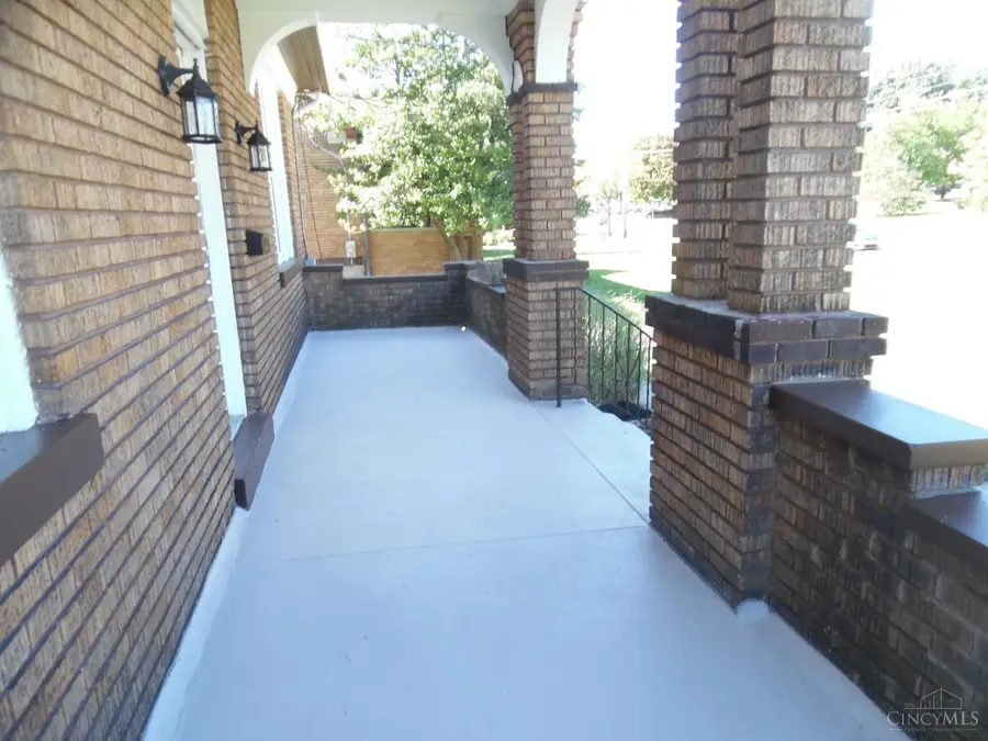 4379 W Eighth Street, Cincinnati, OH 45205 - #2