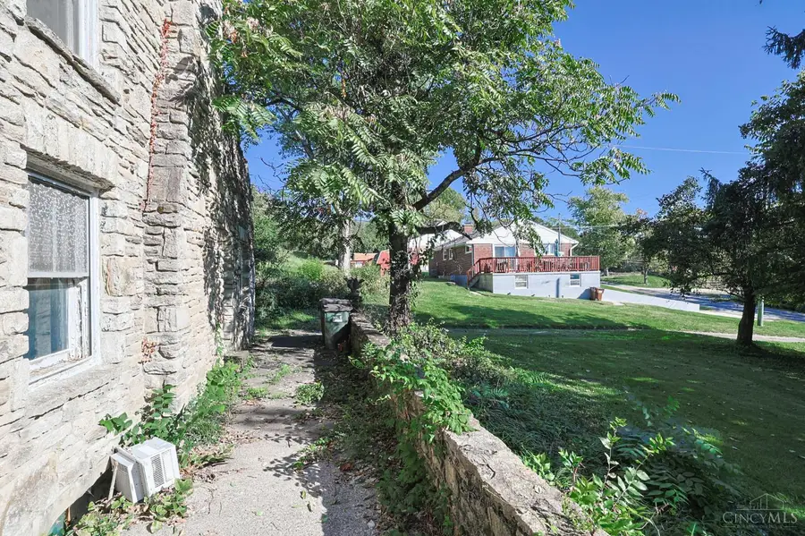 1125 W Seymour Avenue, Cincinnati, OH 45216 - #3