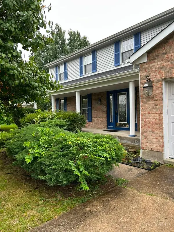 669 Hillgrove Court, Springdale, OH 45246