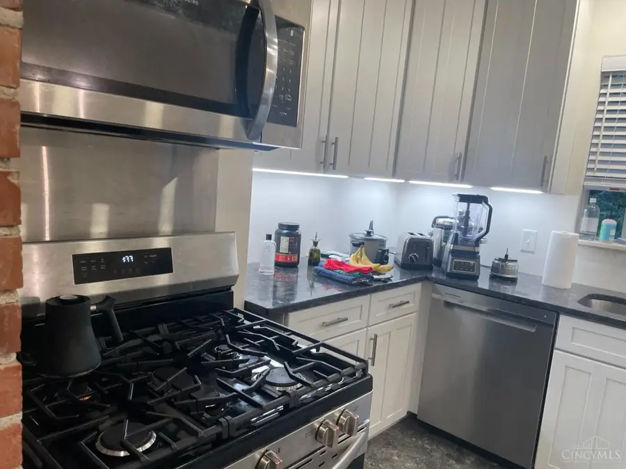 841 Van Dyke Avenue, Cincinnati, OH 45226 - #2