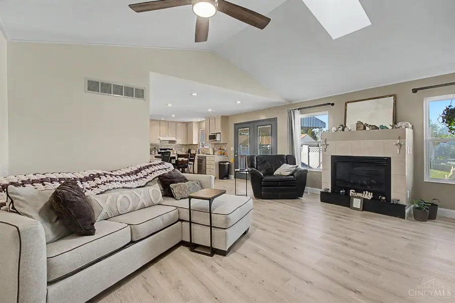 1248 Carriage Hill Lane, Hamilton, OH 45013 - #3