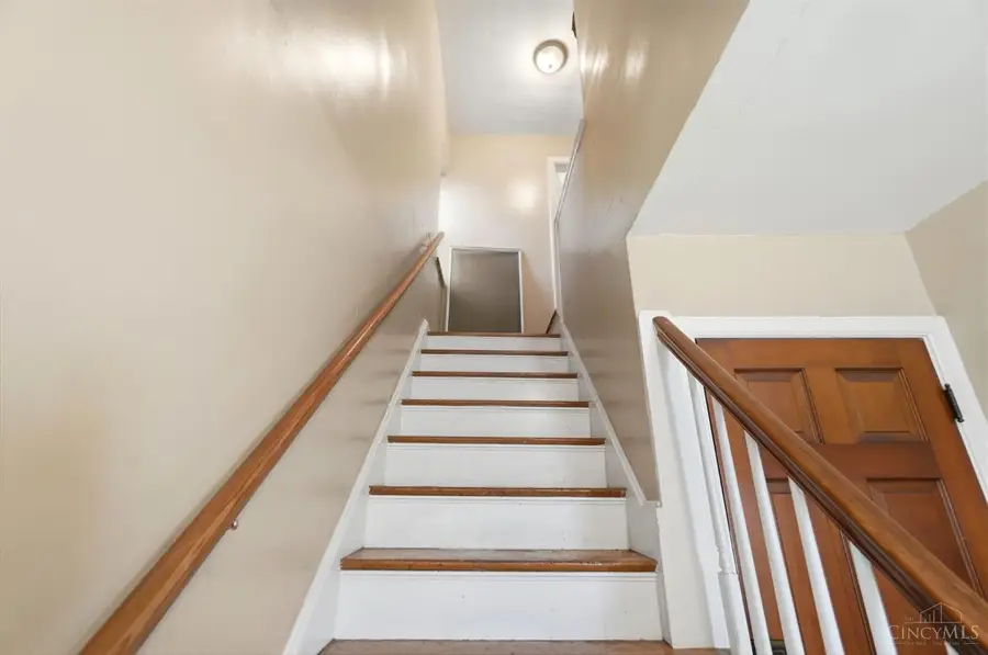 1716 Carrahen Avenue, Cincinnati, OH 45237 - #3
