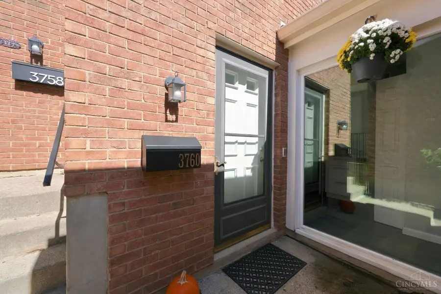 3760 Ashworth Drive, Cincinnati, OH 45208 - #2