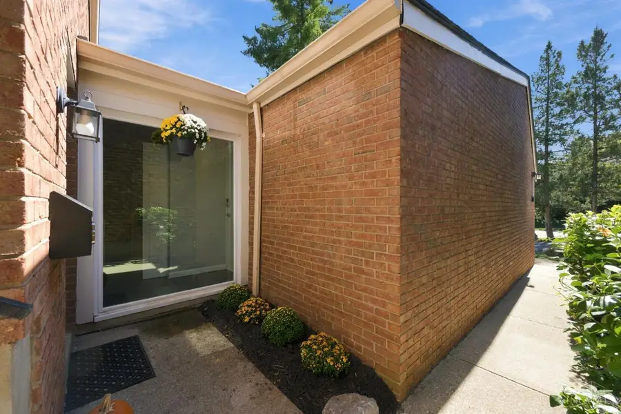 3760 Ashworth Drive, Cincinnati, OH 45208 - #3