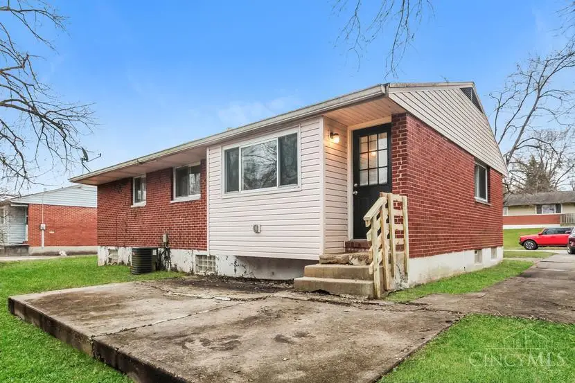 196 Joliet Avenue, Woodlawn, OH 45215 - #3