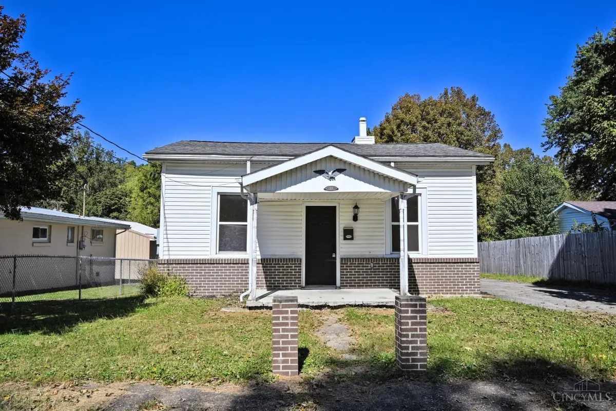 25 W Eighth Street, Manchester, OH 45144 - #1