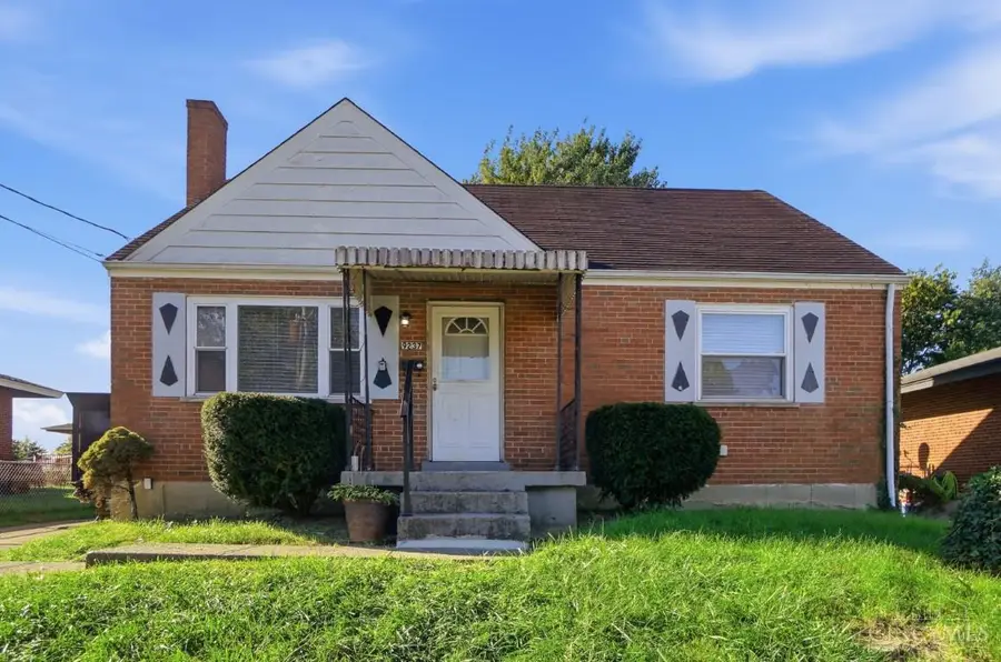 9237 Orangewood Drive, Cincinnati, OH 45231 - #2