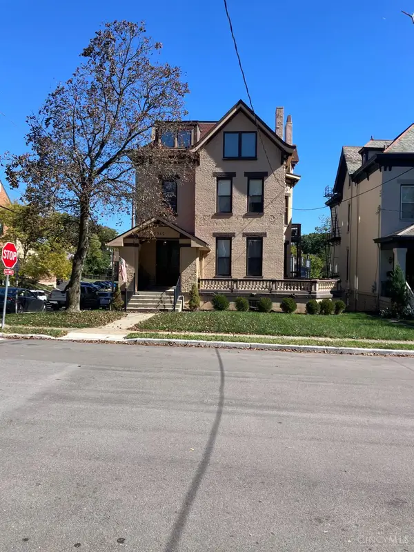 2342 Upland Place, Cincinnati, OH 45206