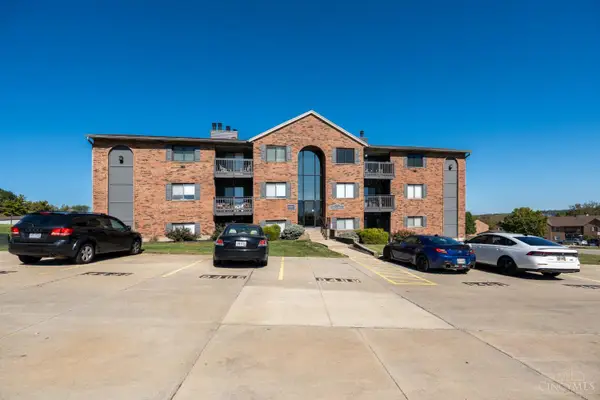 9489 Woodland Hills Drive, West Chester, OH 45011
