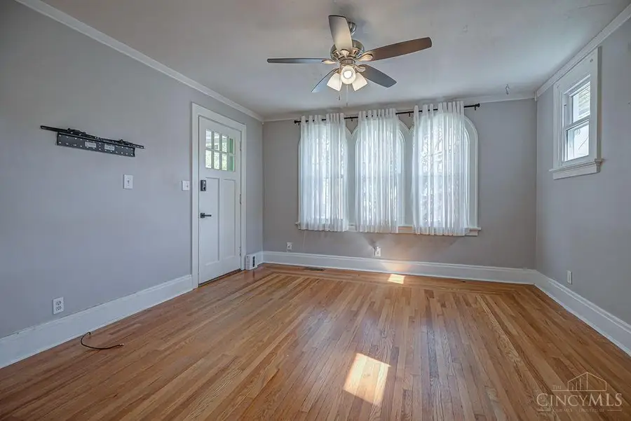 1615 Tuxworth Avenue, Cincinnati, OH 45238 - #2