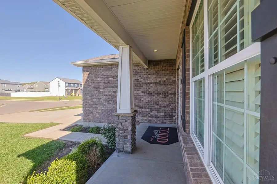306 Brampton Place, Trenton, OH 45067 - #3