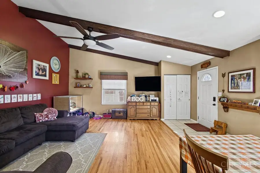 58 Junefield Avenue, Greenhills, OH 45218 - #3
