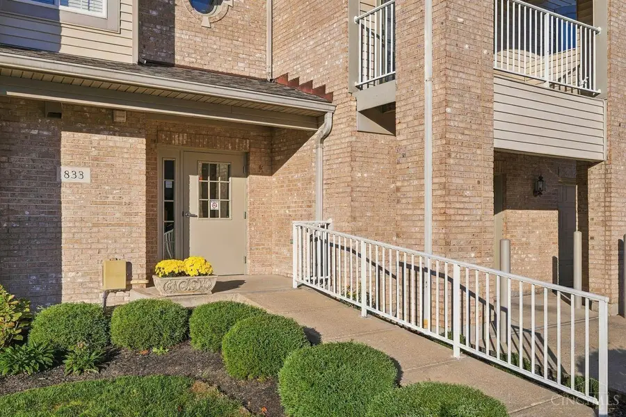 833 Neeb Road #2, Delhi, OH 45233 - #2