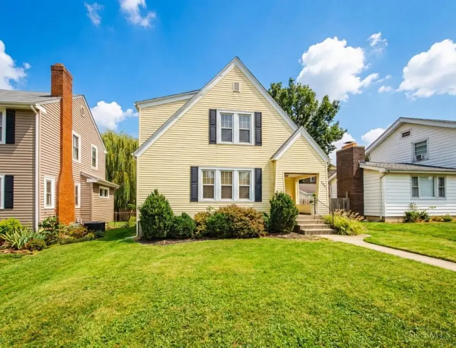 506 Ridgelawn Avenue, Hamilton, OH 45013 - #3