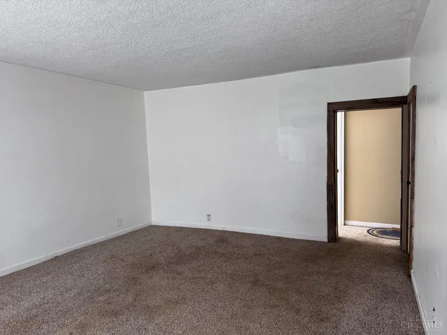 261 Eastern Avenue, Leesburg, OH 45135 - #3