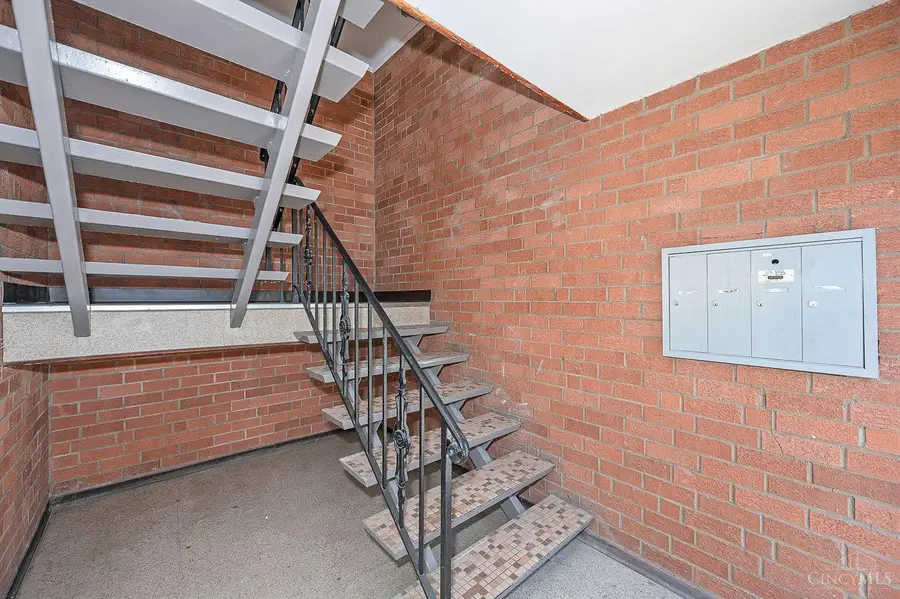 1275 Sunset Avenue, Cincinnati, OH 45205 - #3