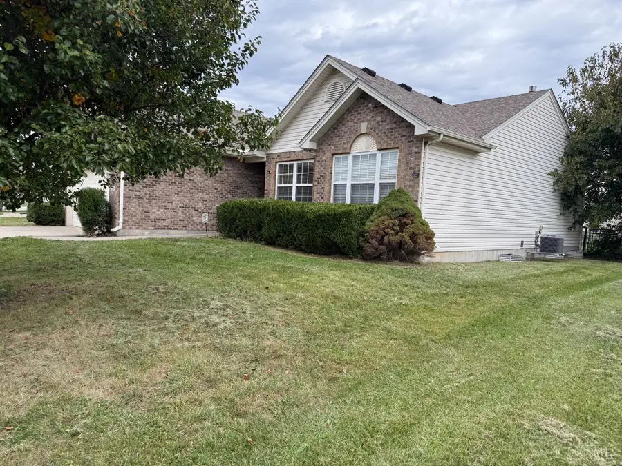 294 E Arlington Drive, Trenton, OH 45067 - #2
