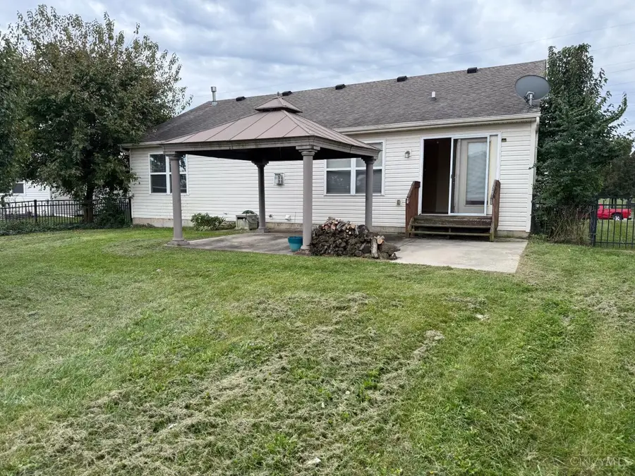 294 E Arlington Drive, Trenton, OH 45067 - #3