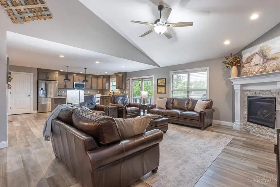 156 Wolf Creek Court, Carlisle, OH 45005 - #3