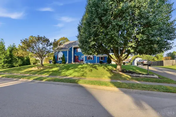 339 Saint James Place, Springboro, OH 45066