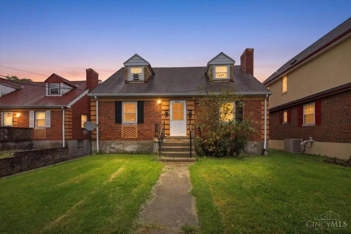 2282 Baltimore Avenue, Cincinnati, OH 45225 - #1