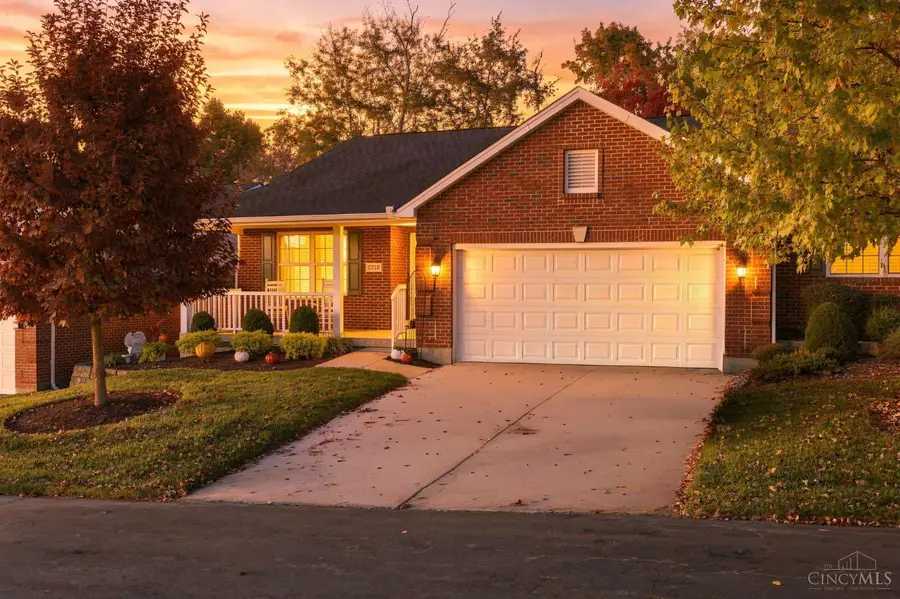 5772 St James Place, White Oak, OH 45239 - #2