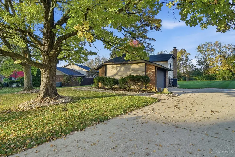 8045 Saddle Ct, West Chester, OH 45069 - #3