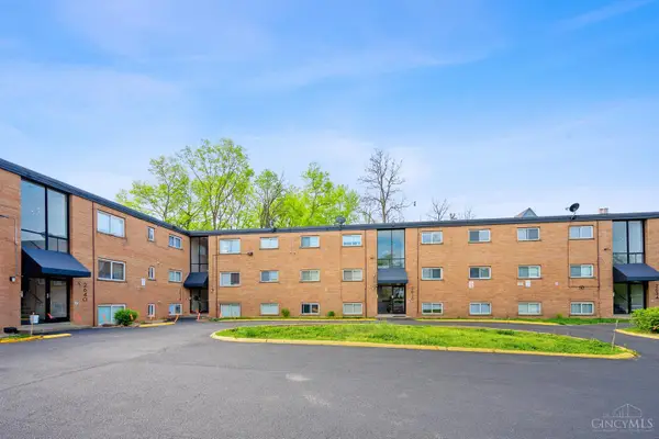 2642 Stanton Avenue, Cincinnati, OH 45206