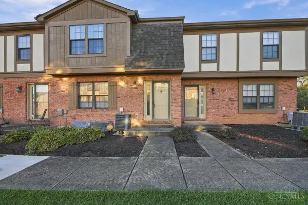 14 Fairgreen Circle, Fairfield, OH 45014