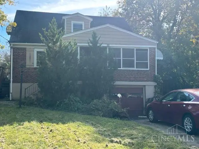 320 Grove Court, Wyoming, OH 45215 - #1