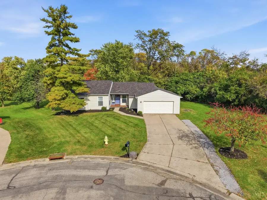 7904 Thistlewood Drive, West Chester, OH 45069 - #2