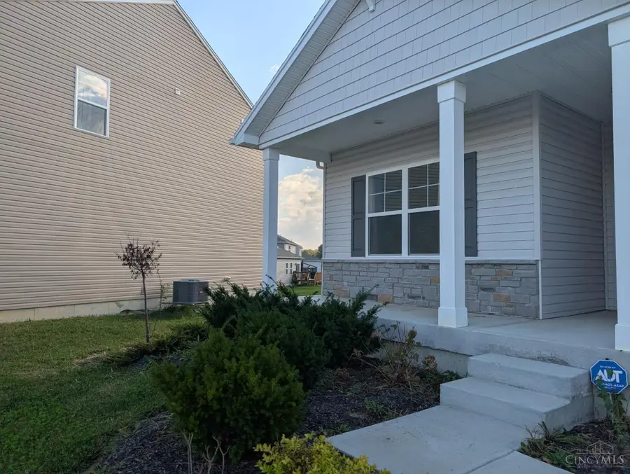 1802 Oak Cove, Goshen, OH 45122 - #2