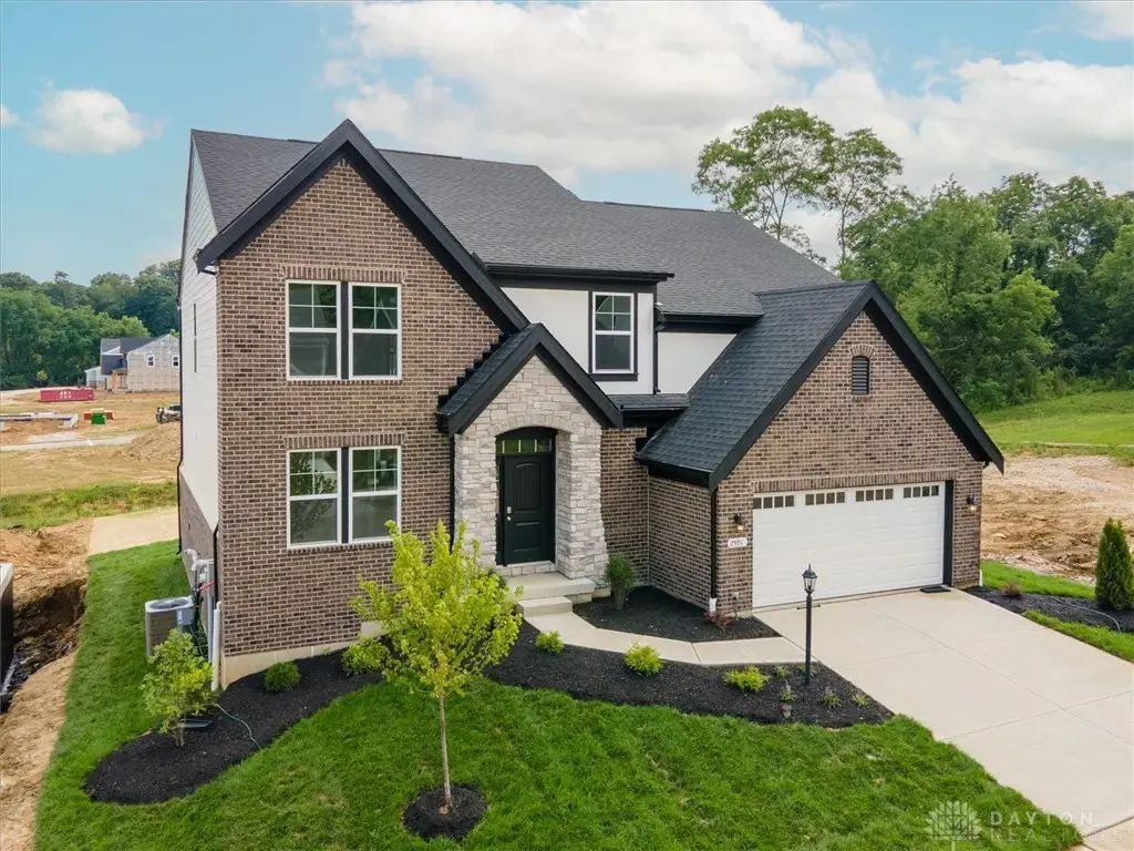 2591 Golden Leaf Drive, Beavercreek, OH 45431 - Image #1