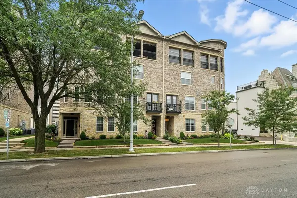 128 W Monument Avenue, Dayton, OH 45402