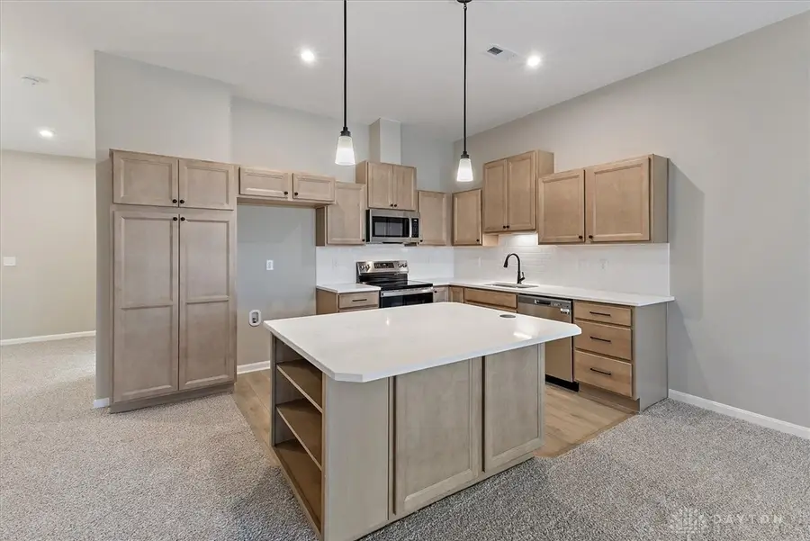 4264 Apple Branch Drive, Sugarcreek Township, OH 45459 - Image #2