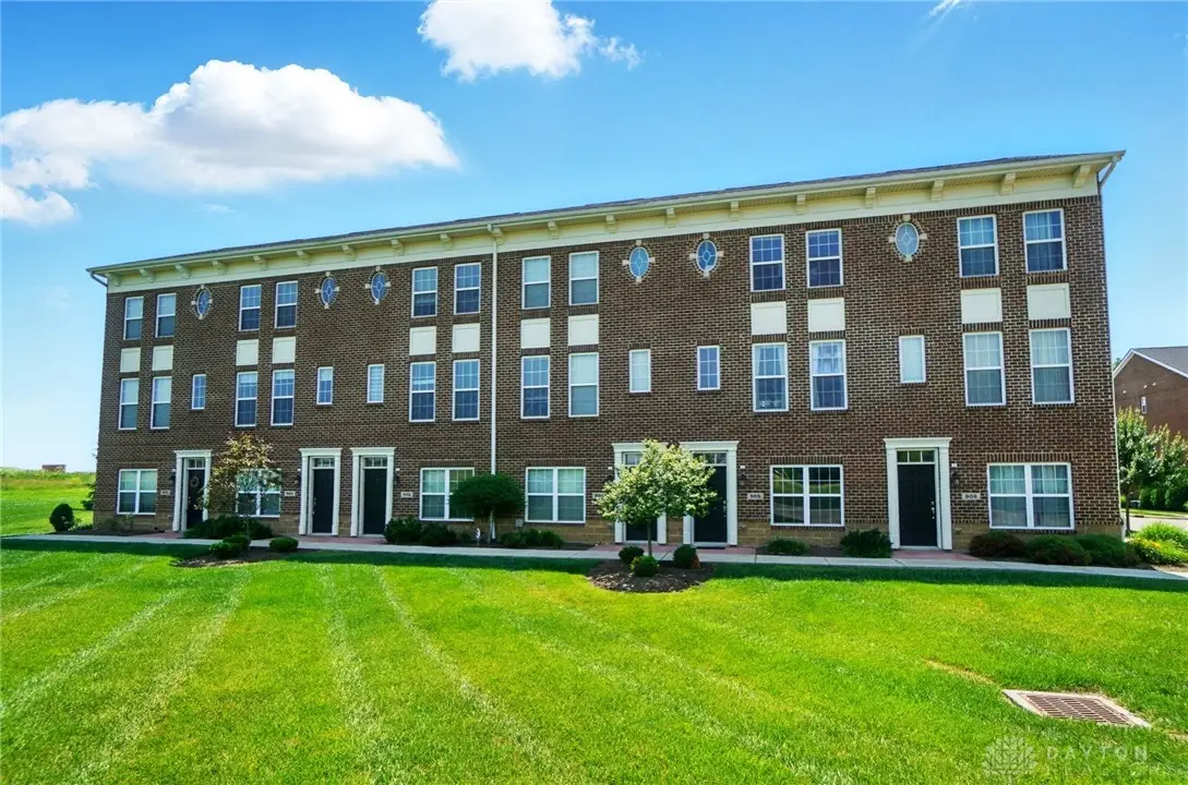 905 Brownstone Row, Springboro, OH 45066 - Image #1