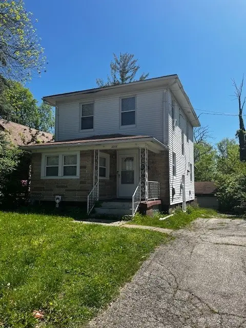2218 Rugby Road, Dayton, OH 45406