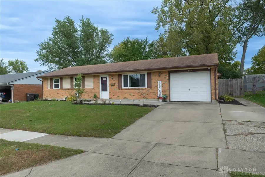 250 Grantwood Drive, Dayton, OH 45449 - Image #2
