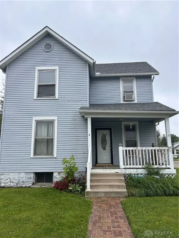 4 E Mckinley Street, Brookville, OH 45309