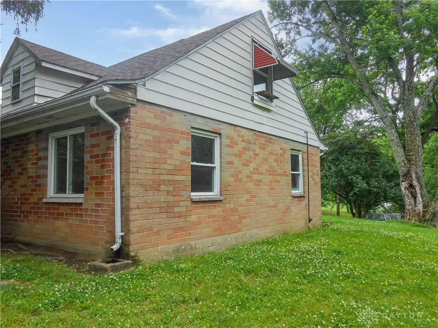 9705 E Haskett Lane, Bethel Township, OH 45424 - Image #3