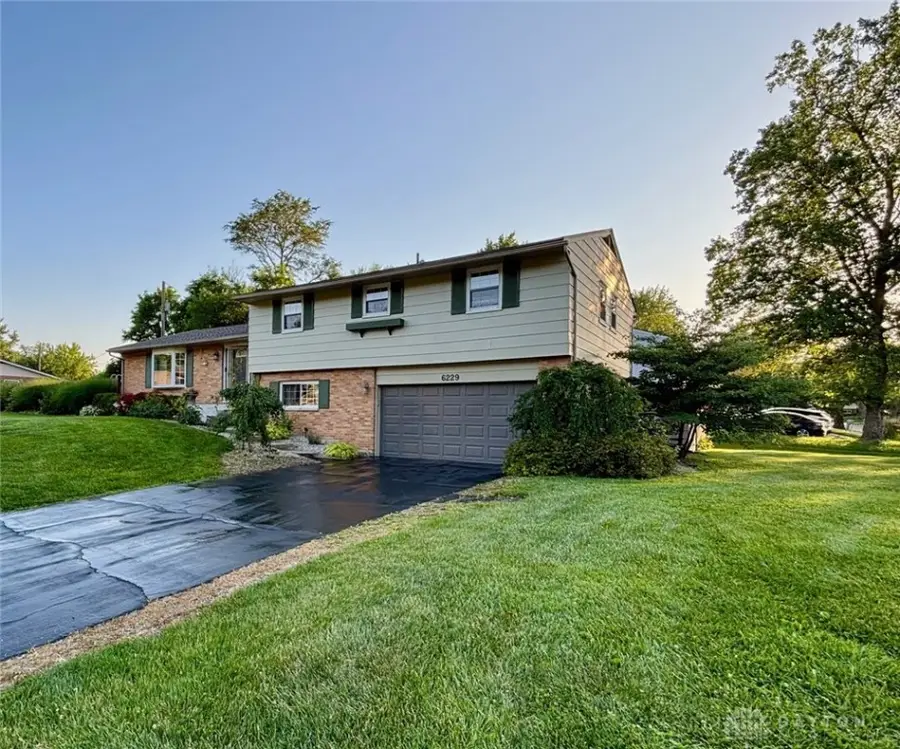 6229 Cheri Lynne Drive, Clayton, OH 45415 - Image #2