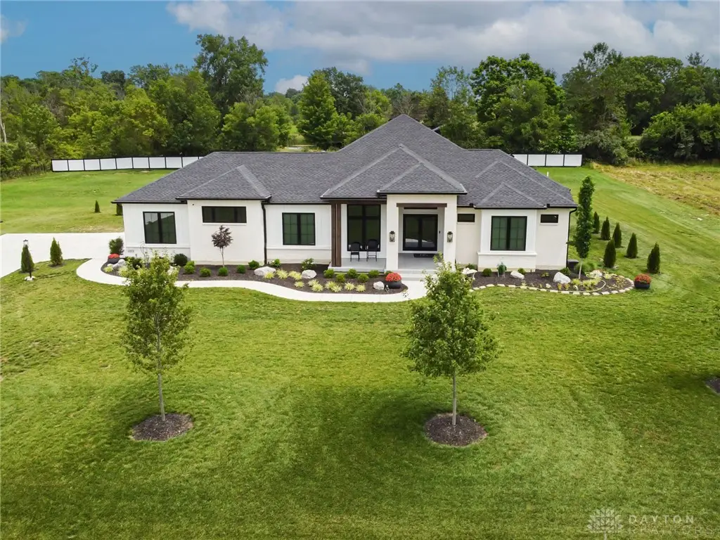 4904 Bunnell Hill Road, Lebanon, OH 45036 - Image #1