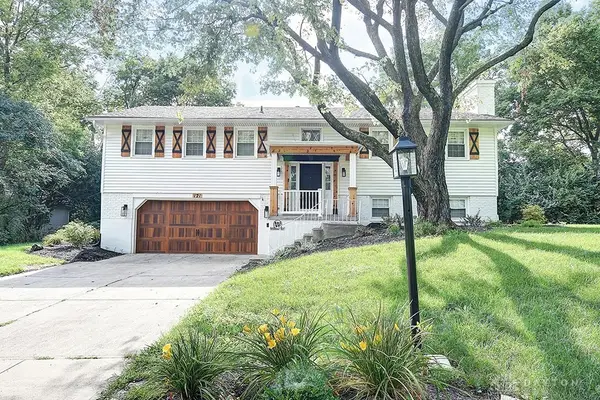 121 Woodfield Place, Dayton, OH 45459